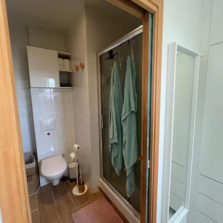 Cosy Orangerie Apartment *